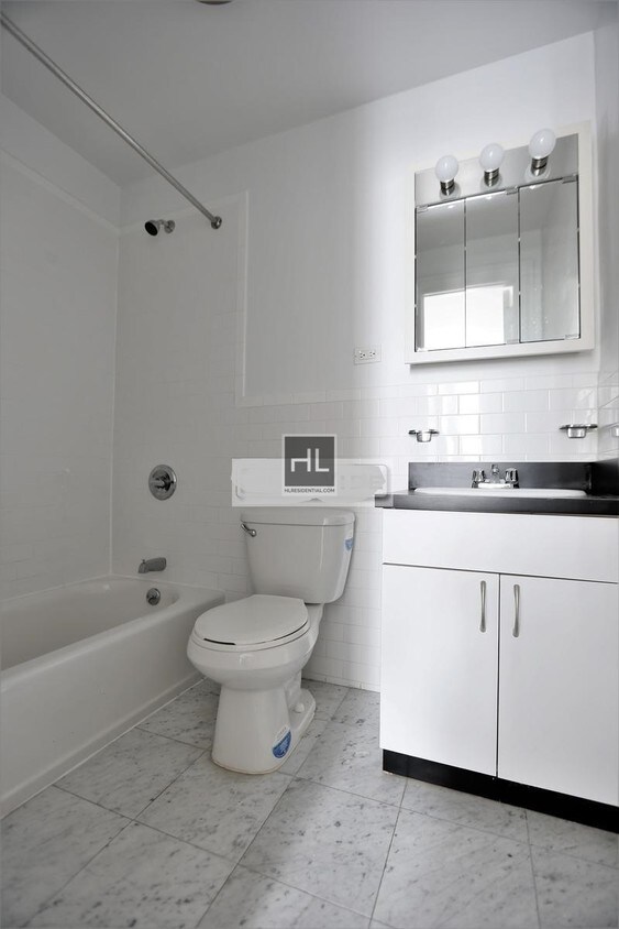 Foto del edificio - SPACIOUS STUDIO .LEXINGTON AVENUE