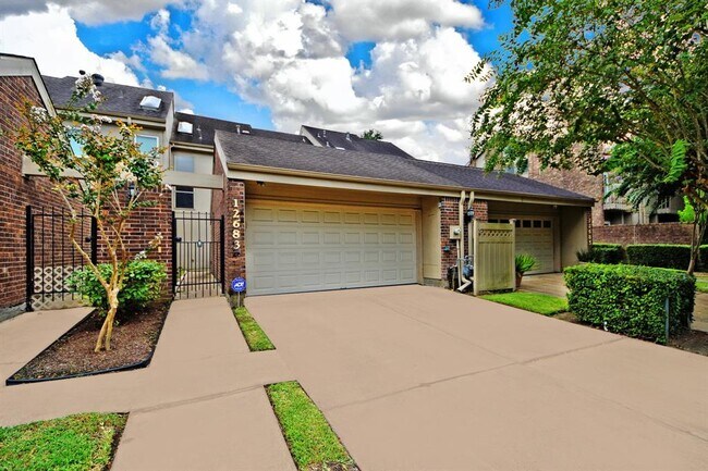 Foto del edificio - 12683 Briar Patch Dr