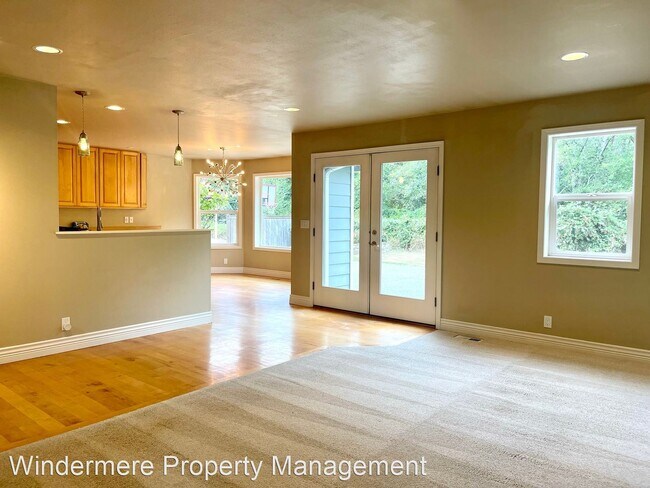 Foto del edificio - 3 br, 2.5 bath House - 3083 NE Lincoln Rd