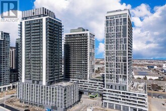 Building Photo - 27 Korda Gate