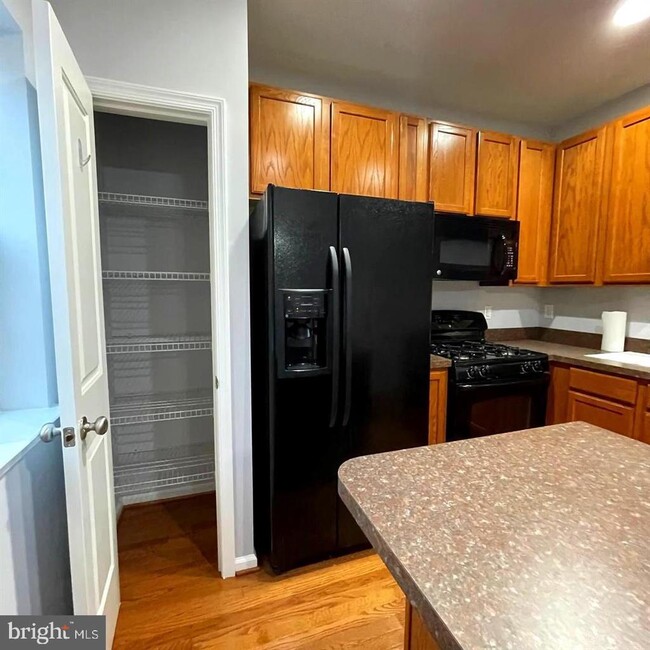Foto del edificio - 129 Winterberry Way