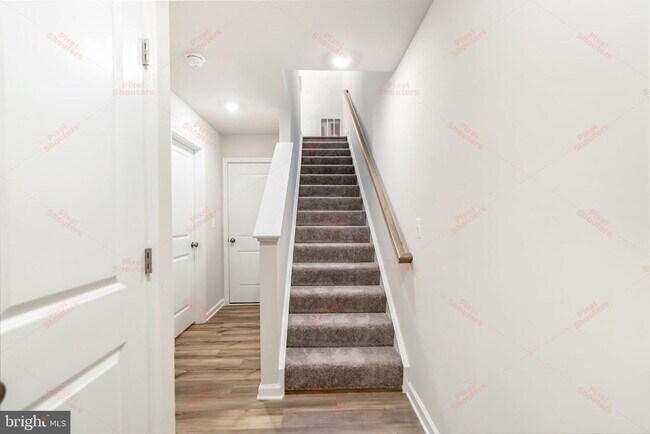 Building Photo - 44 Brookfield Mews