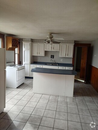 Building Photo - 4 Oakhill Terrace