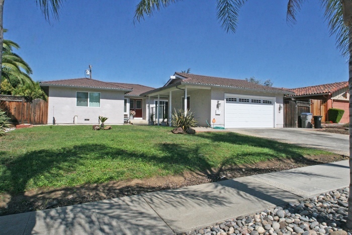 Primary Photo - 4090 Yerba Buena Ave