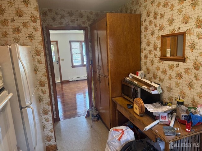 Foto del edificio - 304 Fairlamb Ave