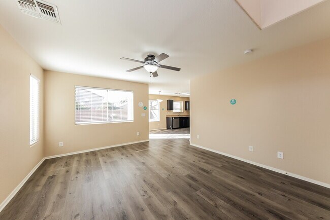 Foto del edificio - 12623 W Windsor Blvd