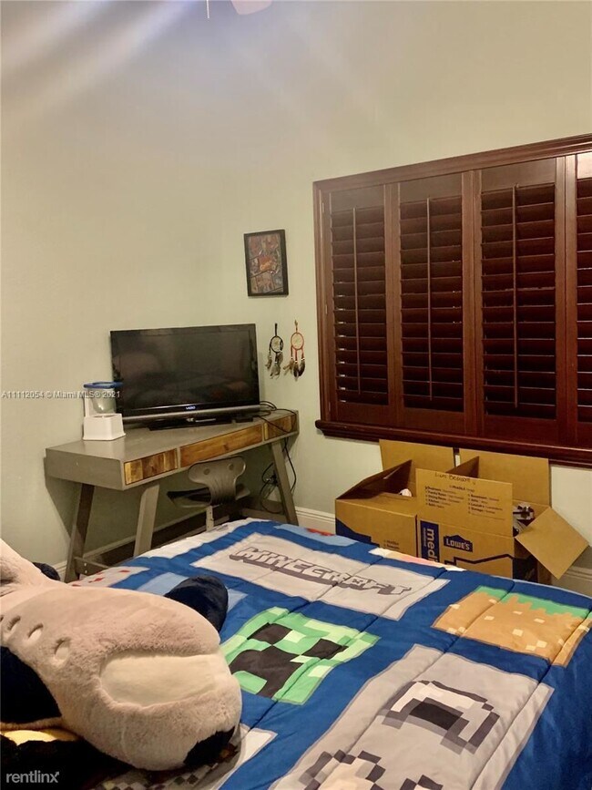 Foto del edificio - 4 br, 2.5 bath House - 16280 NW 9th Dr