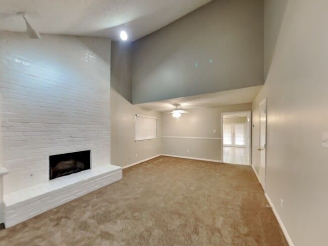 Photo - No Application Fee* $500.00 off 1st months... House