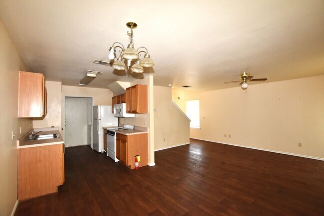 Foto del edificio - HP902 - 902-904 Sagewood Trail