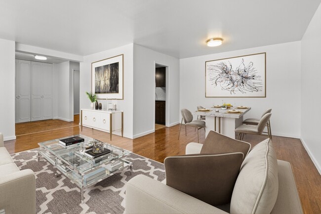 Building Photo - Central Park Apts