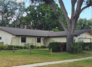 Building Photo - 3235 Buckhorn Dr