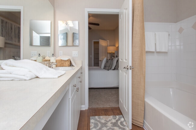 2BR, 2BA - 1214SF - MAA Shiloh