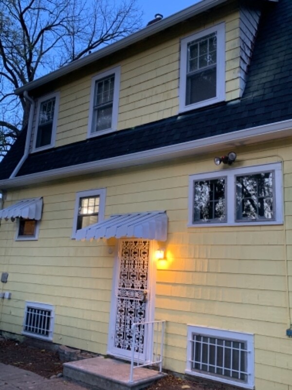 Building Photo - 921 Kennelworth Ave