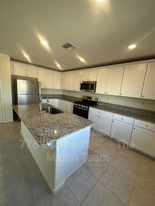Foto del edificio - 9007 Quail Grove Dr