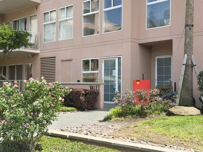 Building Photo - 3505 Sage Rd