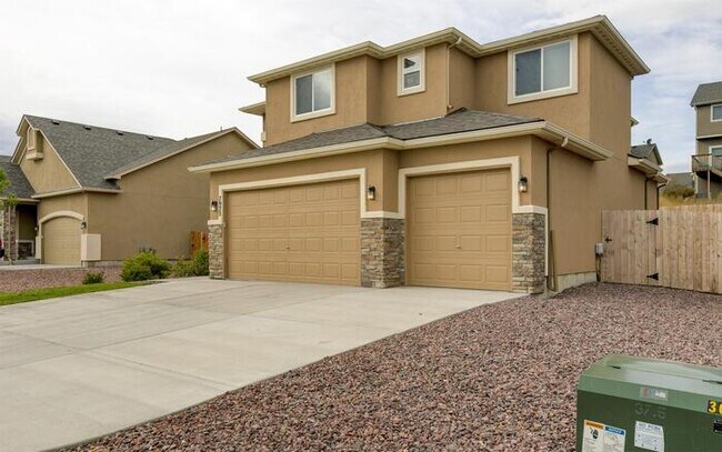 Building Photo - 7975 Dutch Loop