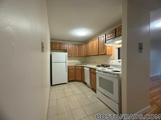 Building Photo - 66 Homer Ave