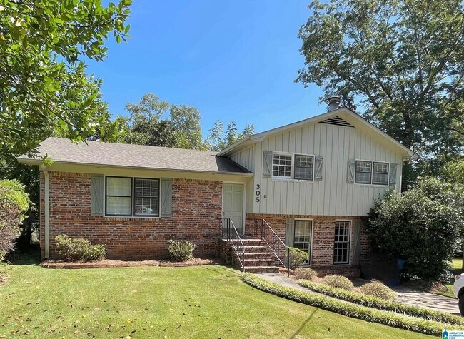 Building Photo - 305 Ashland Ln