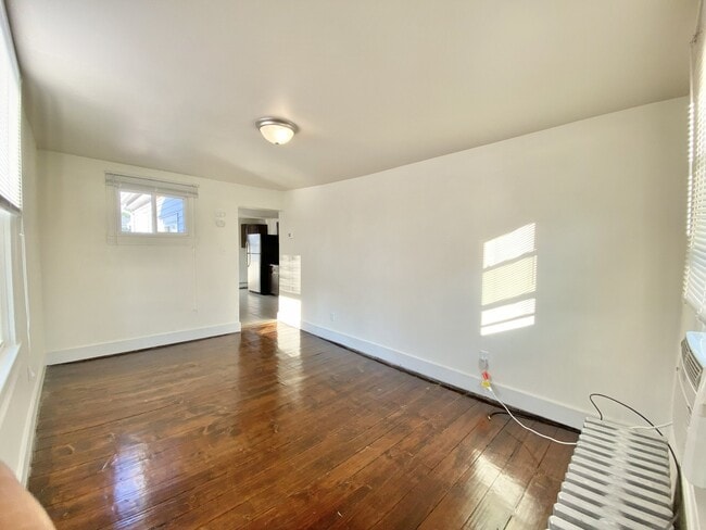 Building Photo - 1140 Ash St