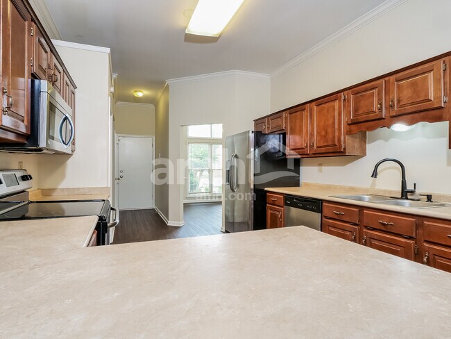 Foto del edificio - 6895 Clearpoint Dr