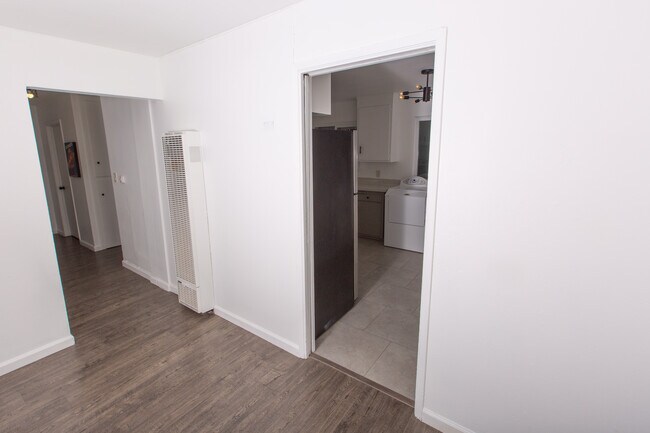 Foto del edificio - 3440 64th Avenue Plz