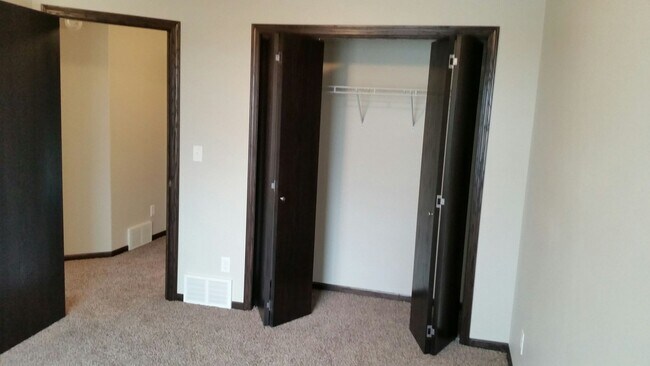 Foto del edificio - 4 Bed 3 Bath Single Family Home Available ...