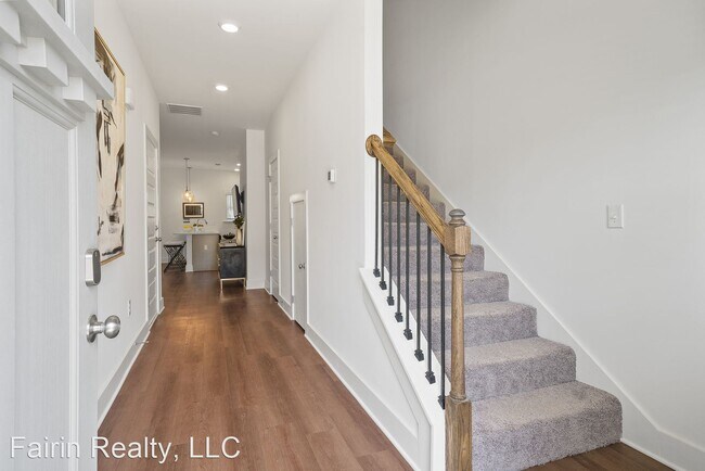 Building Photo - 2 br, 2.5 bath House - 4016 Red Rock Pl