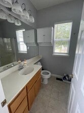 Building Photo - 2078 Red Oak Cir