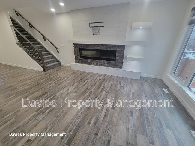 Building Photo - 3213 Kulay Way SW