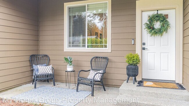 Foto del edificio - 3 br, 2 bath House - 35806 60th Ave S