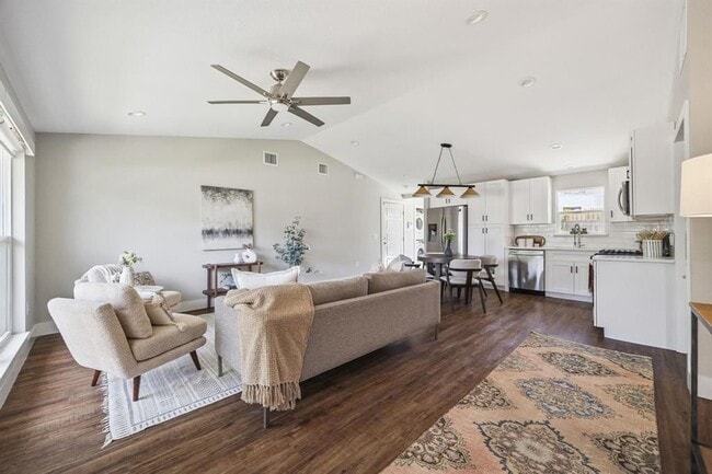 Building Photo - 3703 Tower View Ct