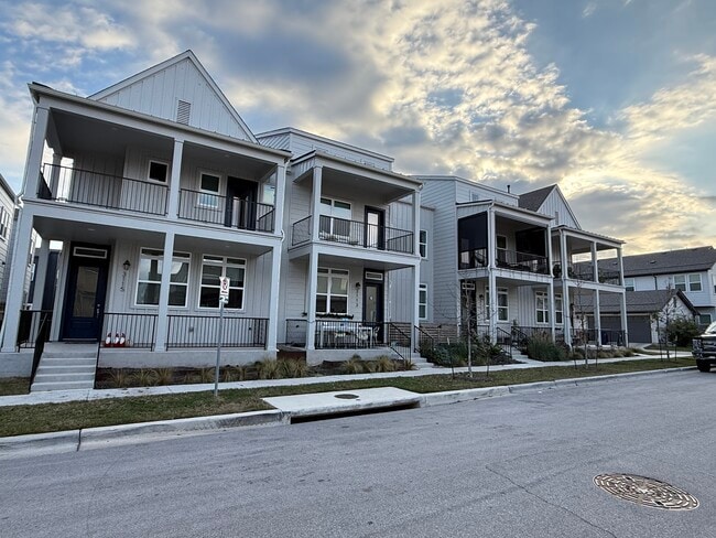 Building Photo - 3113 Schutze St