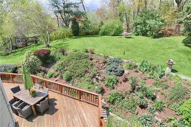 Building Photo - 37 Broad River Ln