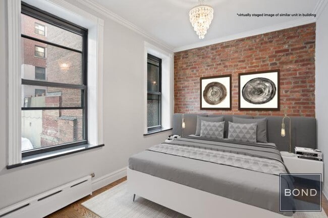 Building Photo - 340 E 18th St