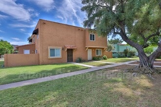 Building Photo - 851 E Cochise Dr