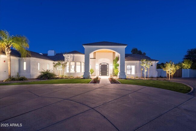 Foto del edificio - 9917 N 108th St