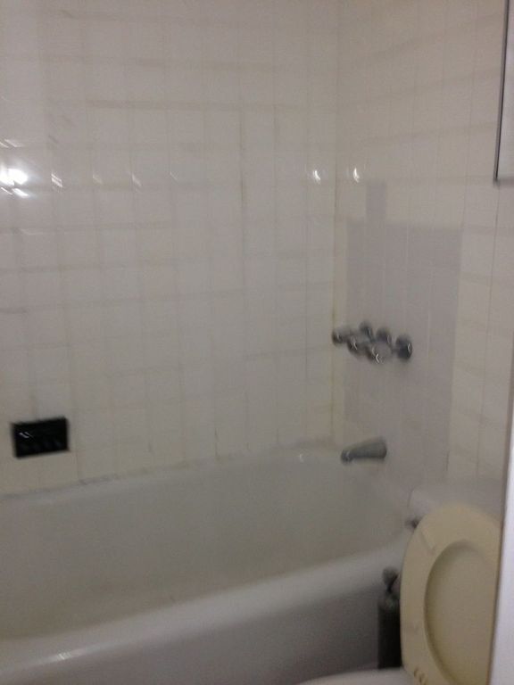 Building Photo - 114 Conselyea St