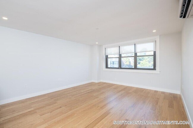 Foto del edificio - 1410 Columbia Rd
