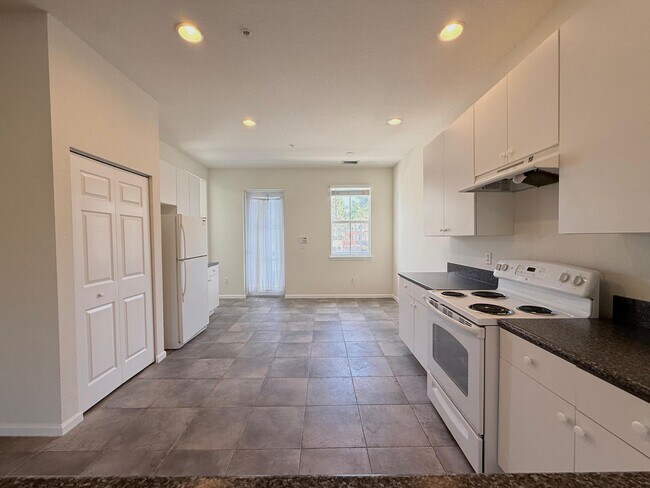 Foto del edificio - 425 Greenwich Cir