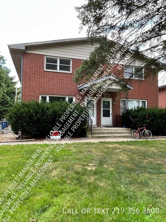 Primary Photo - 115-117th S 18th