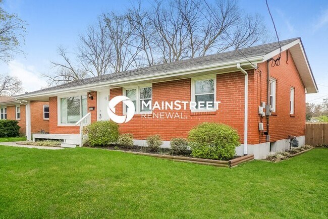 Building Photo - 3 Bedroom Pet-Friendly Home in LOUISVILLE, KY with Main Street Renewal