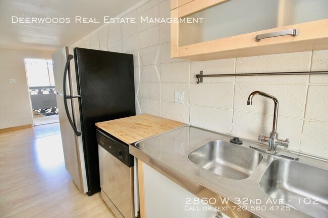 Building Photo - 2860 W 32nd Ave