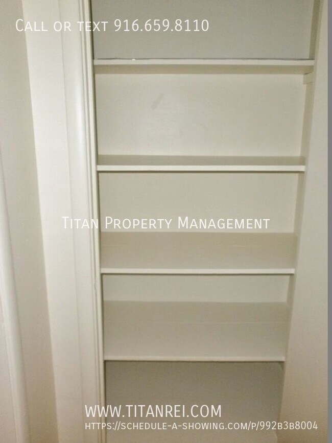 Foto del edificio - Super Cute Midtown Downstairs 1Bed/1Bath A...
