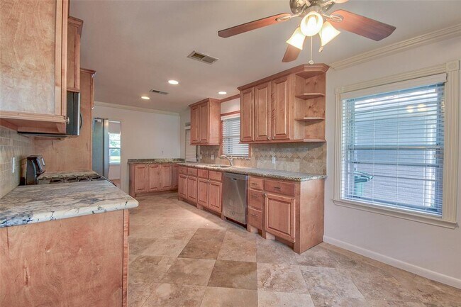 Foto del edificio - 4710 Willowbend Blvd