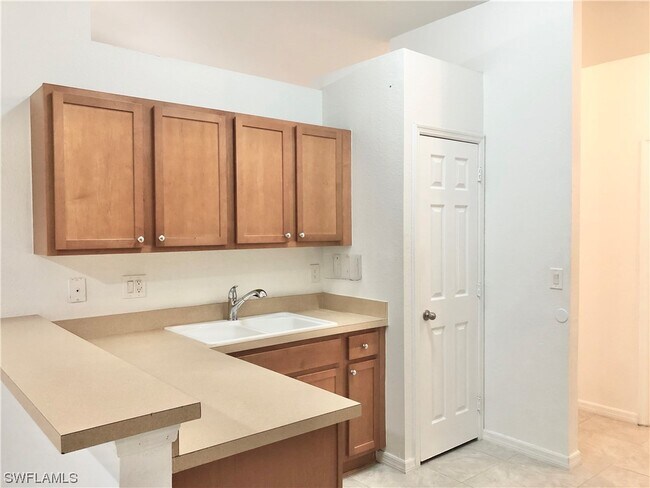 Foto del edificio - 3341 Andalusia Blvd