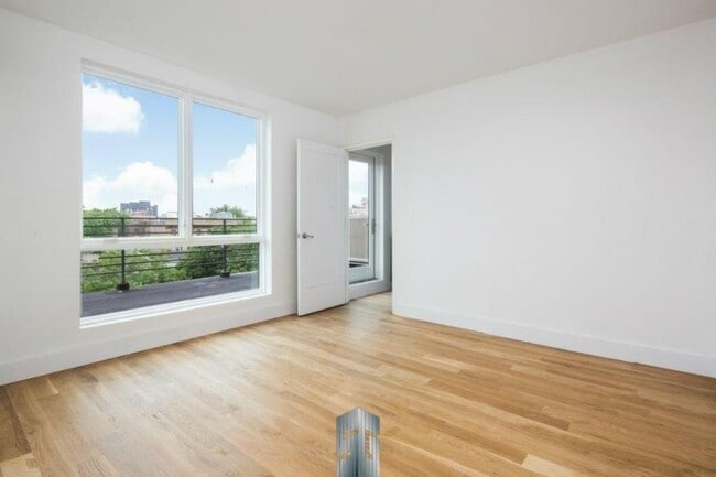Building Photo - 1 bedroom in BROOKLYN NY 11221