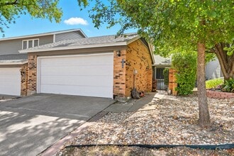 Building Photo - 7258 Coronado Cir Building Photo - 7258 Coronado Cir