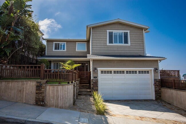 Photo - 824 17th St House