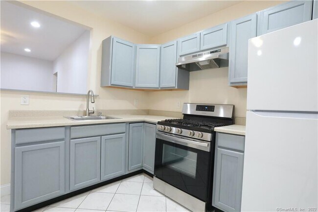 Foto del edificio - 982 Dixwell Ave