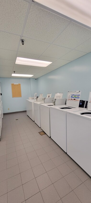 Building Photo - Somerset Manor/ Le Quai D'Orsay